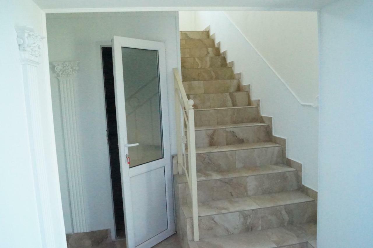 Appartments Near 7 Km 5001155 Prilimanskoye Екстериор снимка