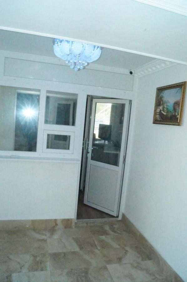 Appartments Near 7 Km 5001155 Prilimanskoye Екстериор снимка