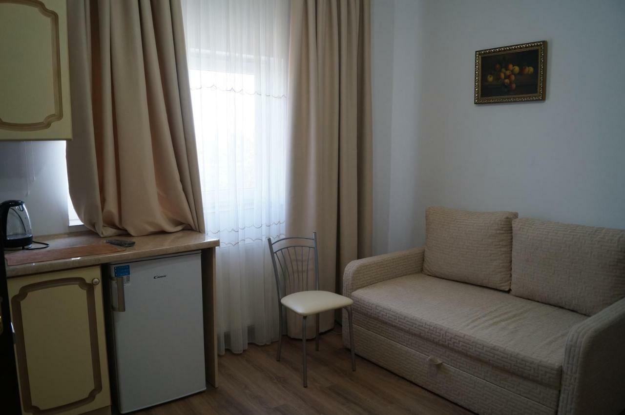 Appartments Near 7 Km 5001155 Prilimanskoye Екстериор снимка